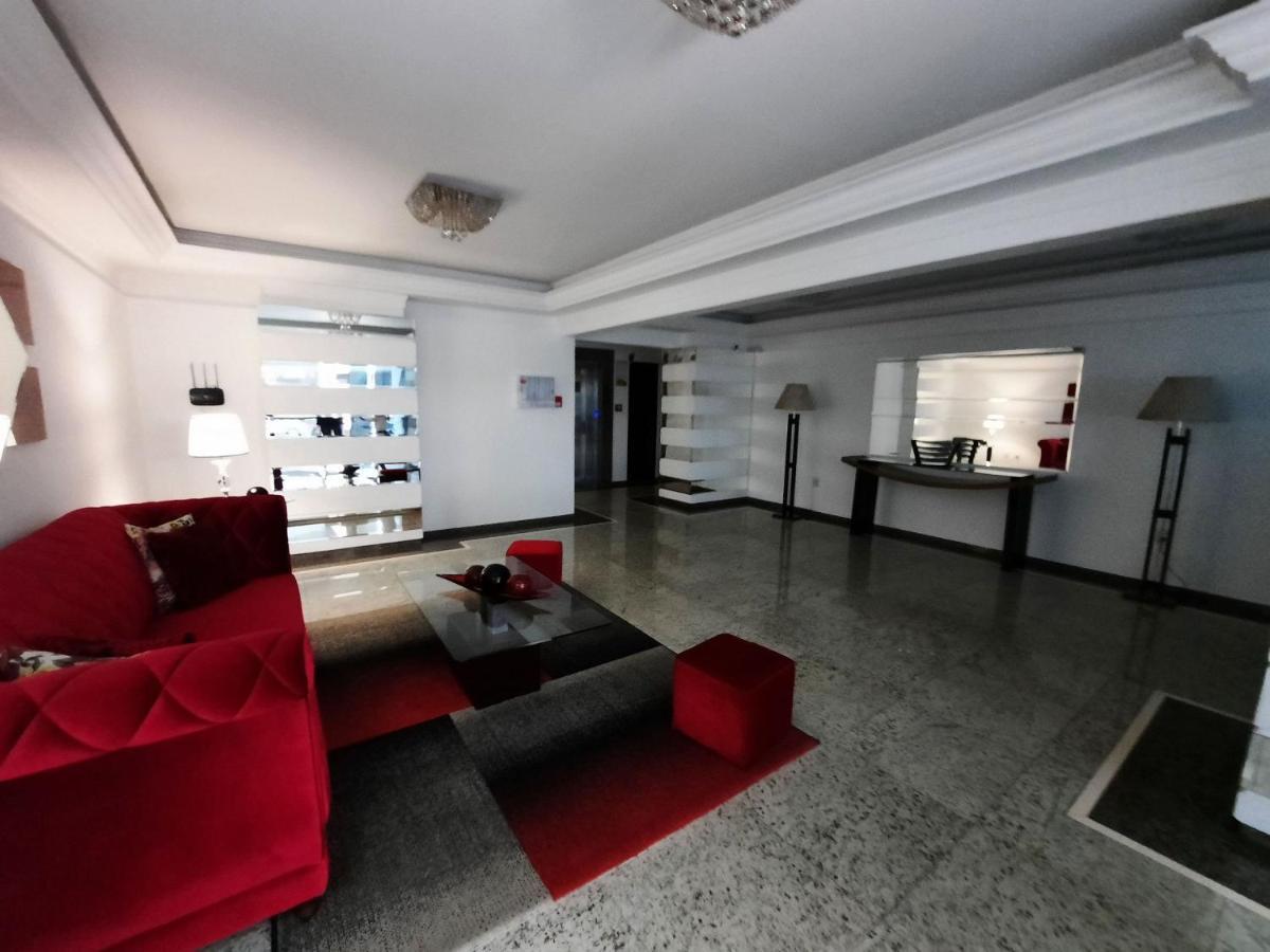 Apto Amplo 1Suite Mais 2Quartos - Quadra Mar 50M Da Praia - Somente Familiares Balneario Camboriu Dış mekan fotoğraf