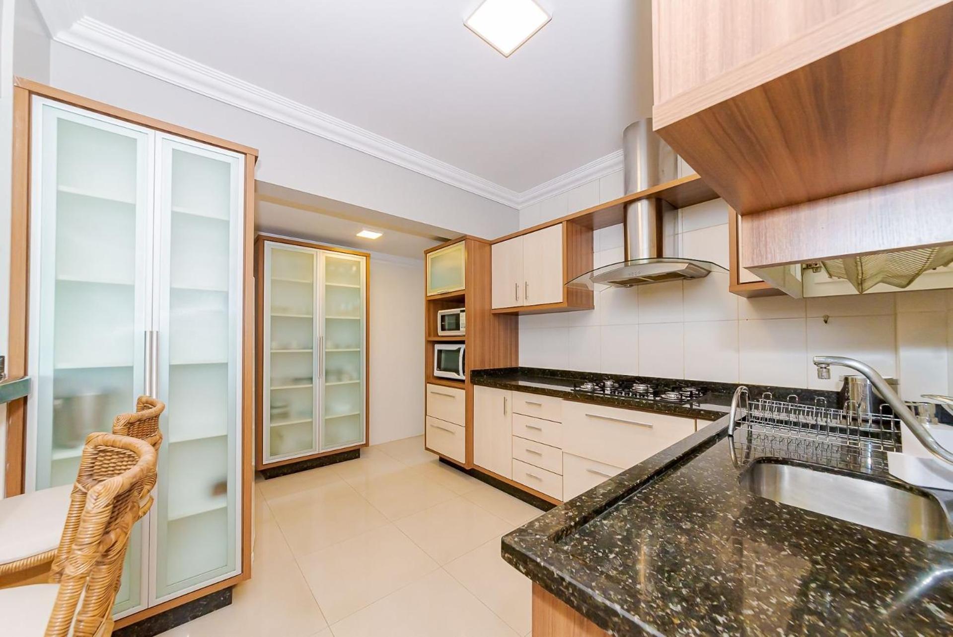Apto Amplo 1Suite Mais 2Quartos - Quadra Mar 50M Da Praia - Somente Familiares Balneario Camboriu Dış mekan fotoğraf