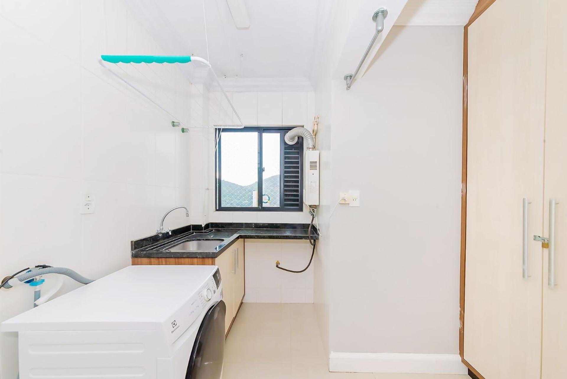 Apto Amplo 1Suite Mais 2Quartos - Quadra Mar 50M Da Praia - Somente Familiares Balneario Camboriu Dış mekan fotoğraf